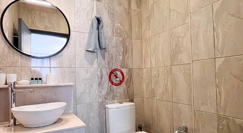 Image of Standard Triple Room 8