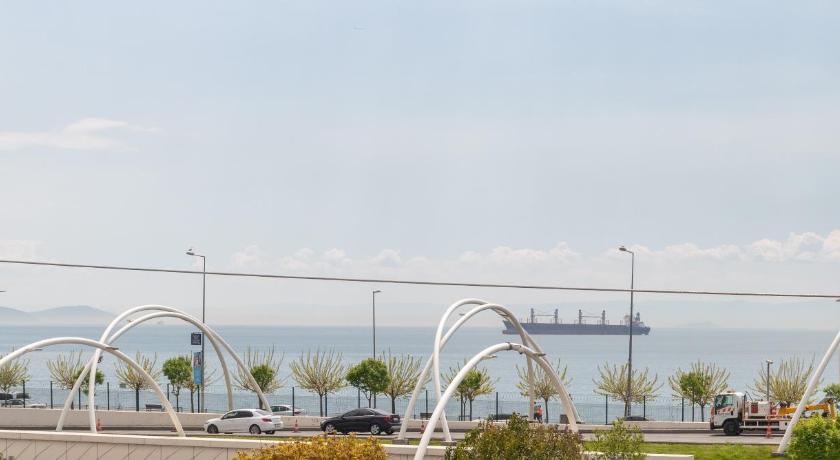 Image of Standard - Sea View 15
