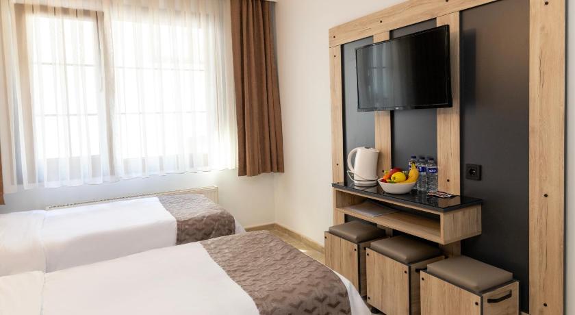 Image of Standard Triple Room 4