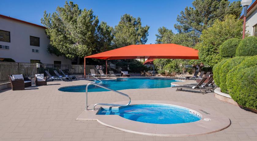Holiday Inn Express Chihuahua photo