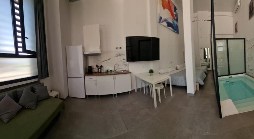 Sevilla Loft familiar "PISCINA SEVILLA CENTRO" 3-Star Single Room lobby