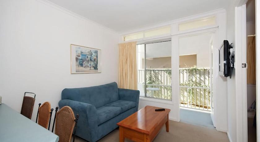 Beachside Shoal Bay Unit 4 photo