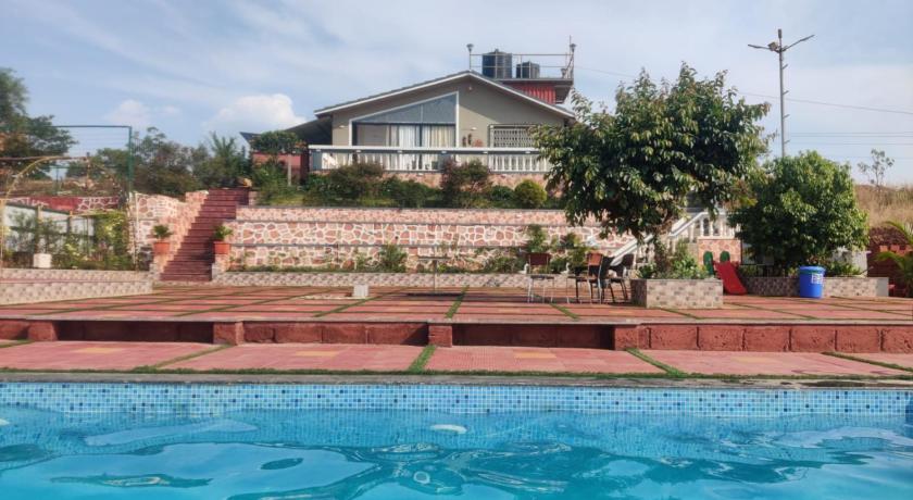 Hilltop Resort and Agro Tourism Wai, Near Panchgani — Hotel in Wai
