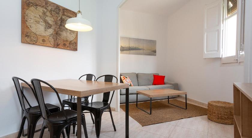Centric Sagrada Familia Apartments — Hotel in Barcelona