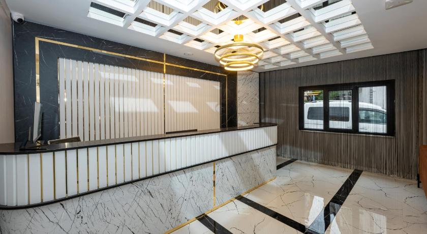 Paradise Airport Hotel - image 8
