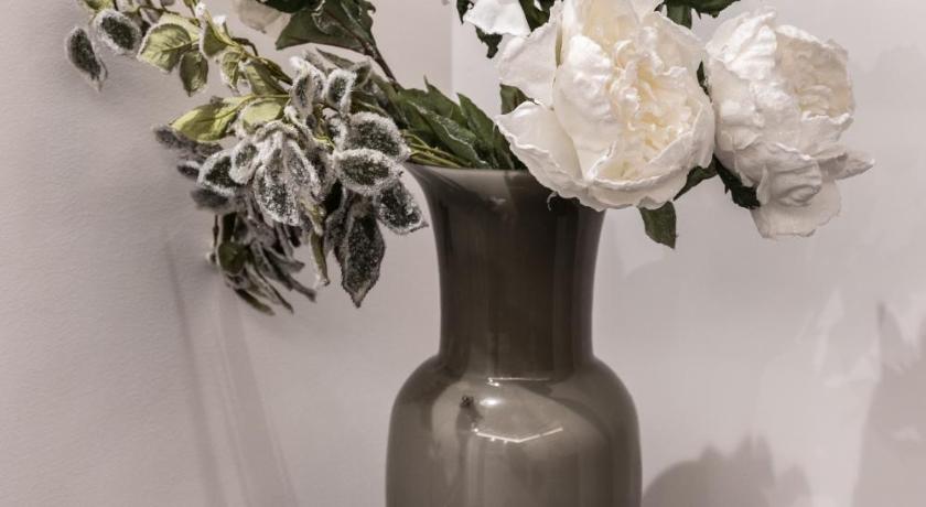 罗马 Barcaccia Luxury Suites 4星级 酒店 泳池