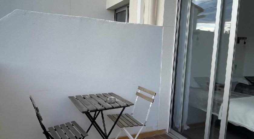Ezz'Hotel Canet photo