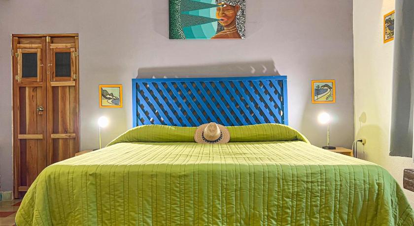 Image of Deluxe King Room 0