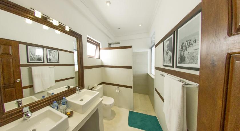 Sea World Boutique Hotel - image 16
