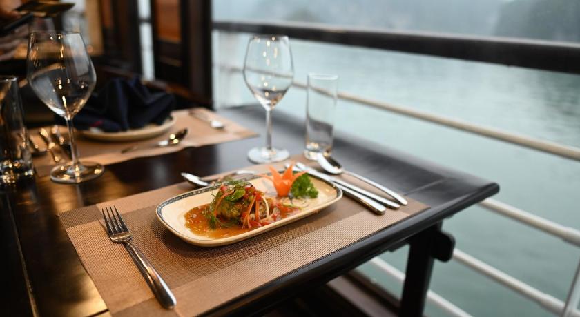 V'Spirit Premier Cruises photo
