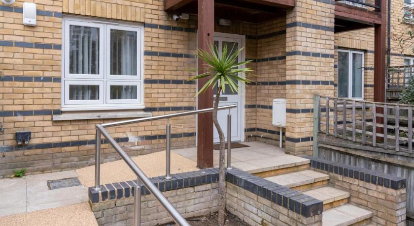 Luxury 5BD Suite Guest House