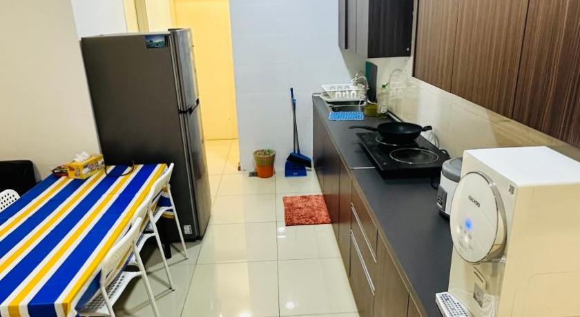 Image of Family Studio 1