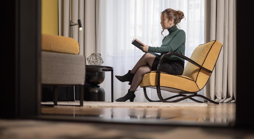 Image of Kafka Suite with One King Bed and Sofa - City View 4