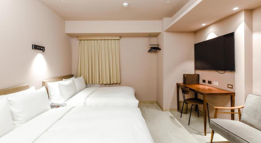 Image of Quadruple Deluxe 5