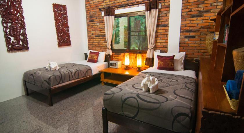 Image of One-Bedroom Family Bungalow 8