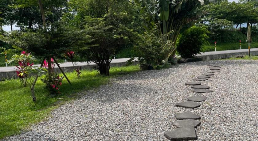 Dongshan Township Free Garden Bed and Breakfast photo