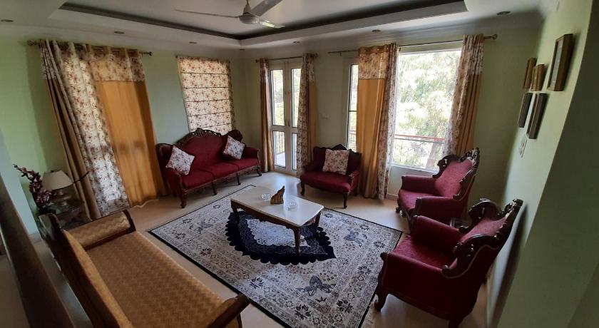 3BHK Hill View Property photo