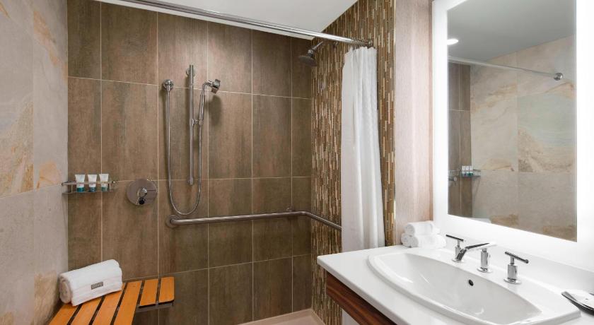 The Westin Pittsburgh photo