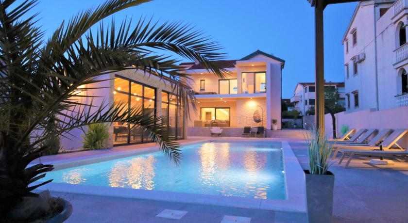 5* Villa Magale - image 2