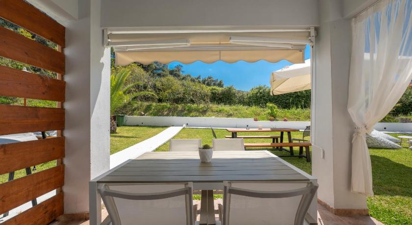 Sunset Villas photo