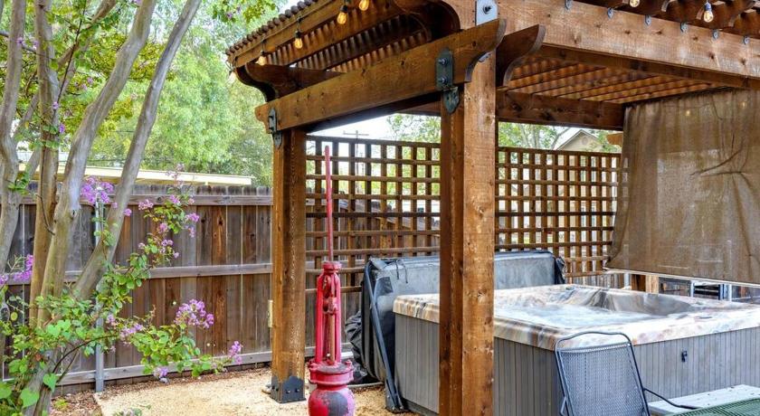 弗雷德里克斯堡 Easter, Pet-Friendly, Hot Tub, Fire Pit, King Beds 4星级 住宿 客房