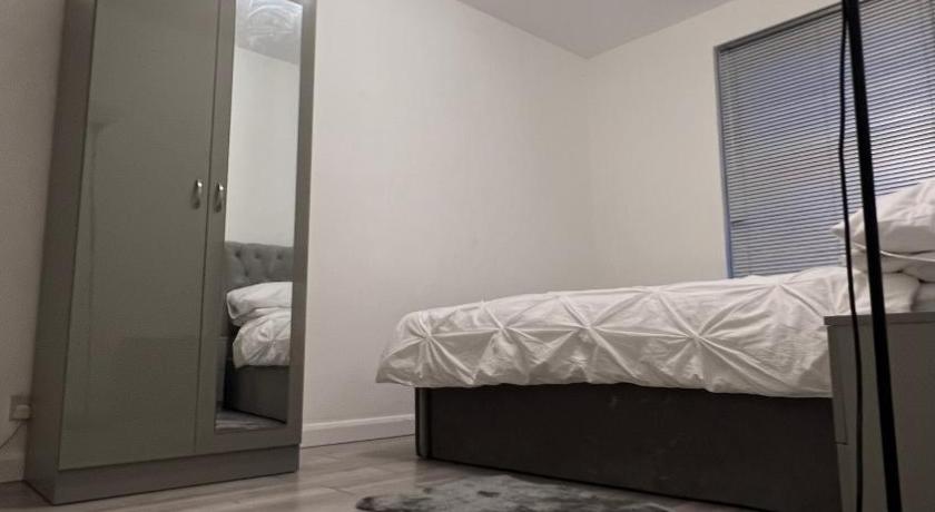 Lovely and comfortable Home Stay in London photo