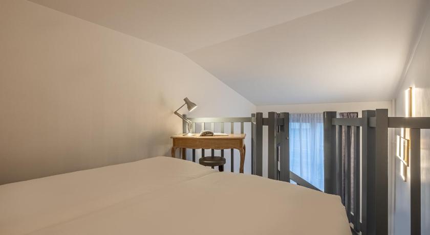 Image of Deluxe Triple Room 4