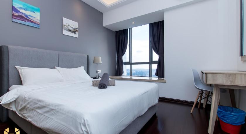Image of Apartment with Sea View 6