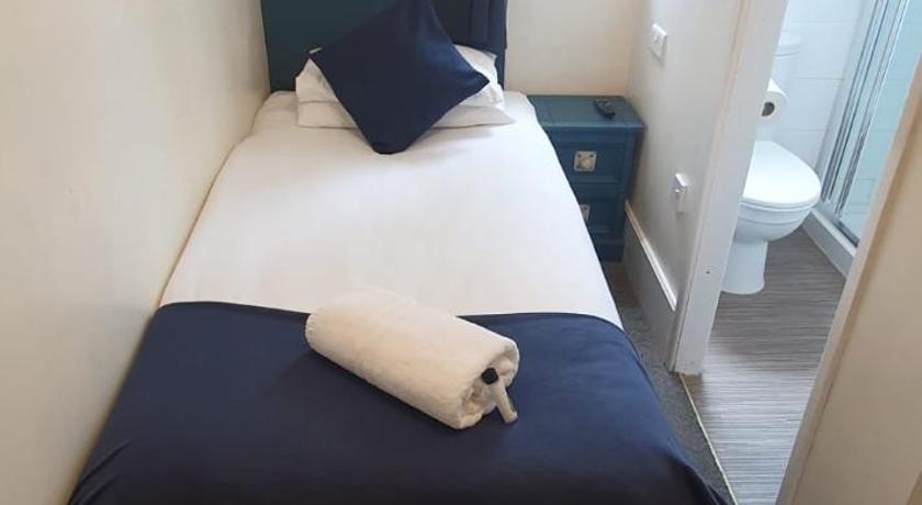 Image of Standard Single Room 2