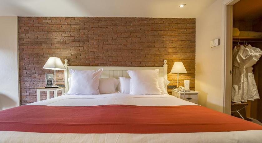 Image of Superior Triple Room 1