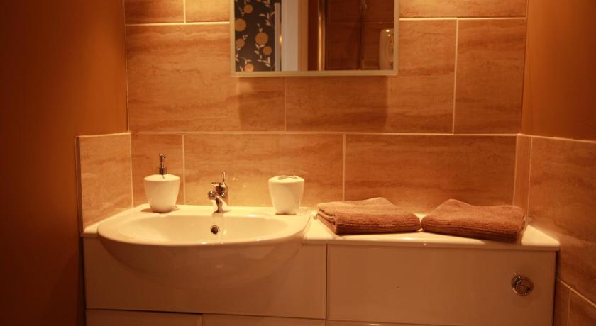 Brentwood Guest House photo