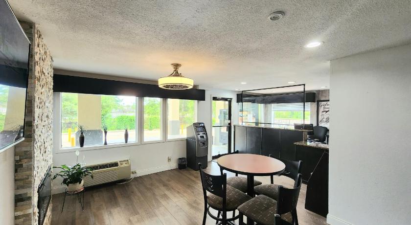 Super 8 By Wyndham Shreveport photo