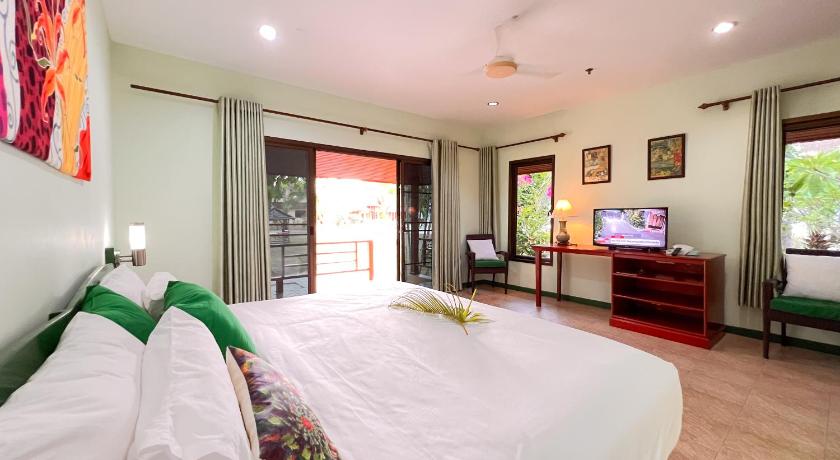 Image of Bungalow - Garden View 0