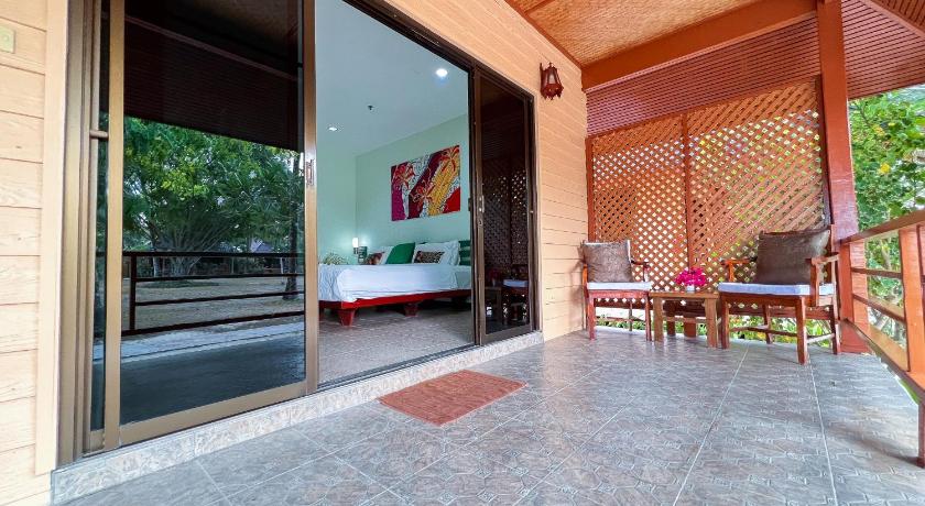 Image of Bungalow - Garden View 1