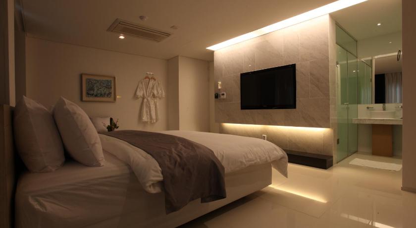 서울 서초 유원호텔 남부터미널 (Seocho Yuwon Hotel Nambu Terminal) 2성급 호텔 객실