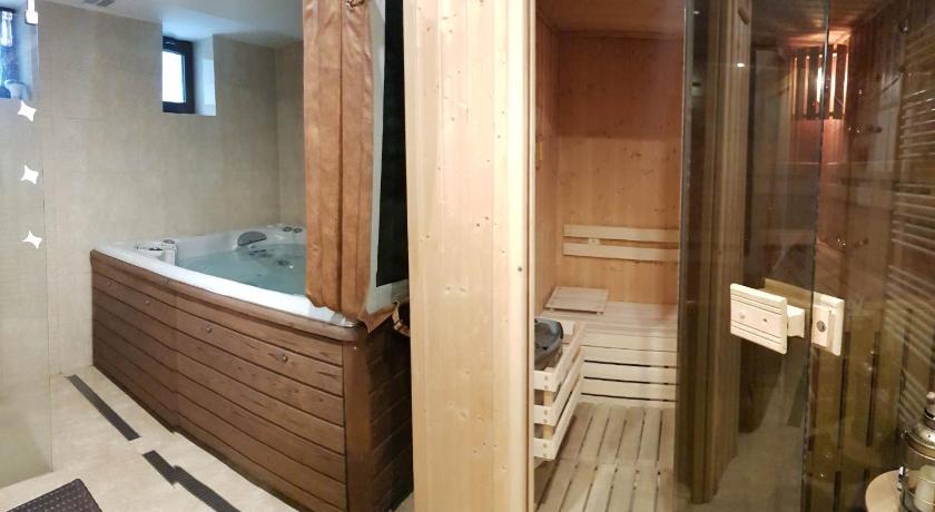 Vysoké Tatry Vila Jedla 2-Star Hotel pool