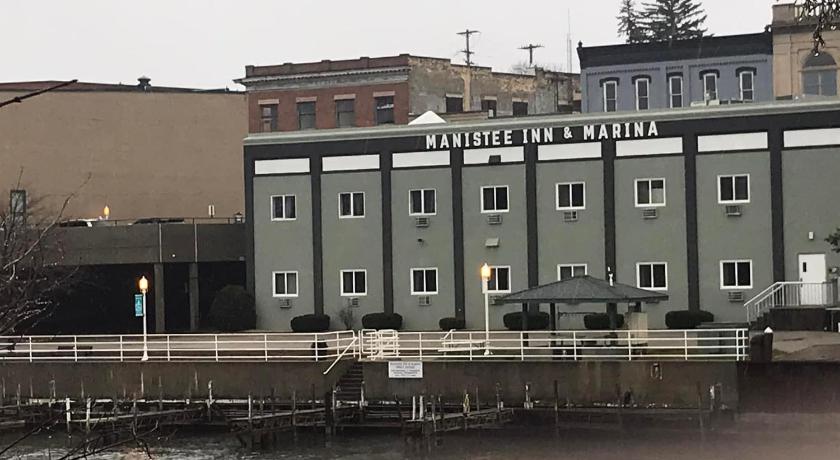 Manistee Inn &amp; Marina — Hotel in Manistee (MI)