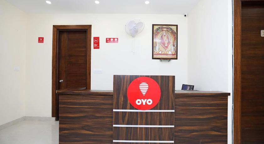 OYO Hotel Royal Inn photo