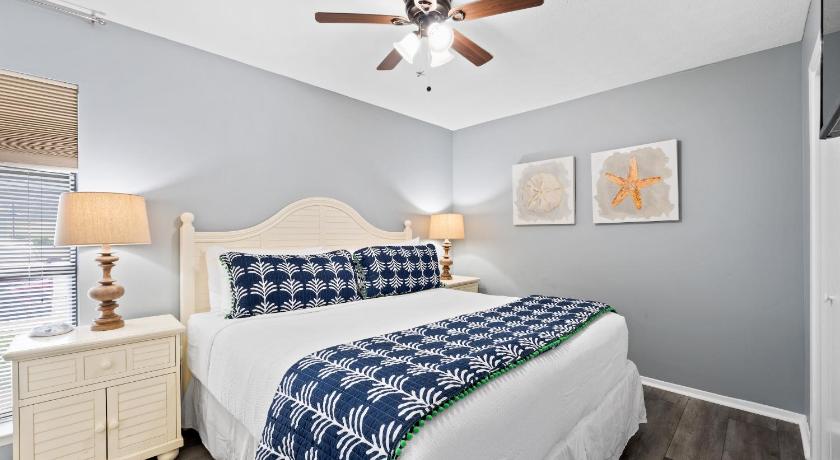 Image of One-Bedroom Apartment 6
