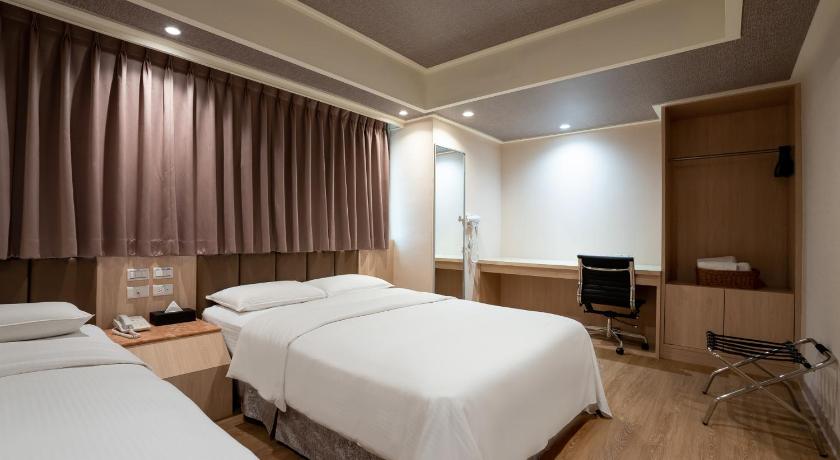 Image of Business Quadruple Room 3