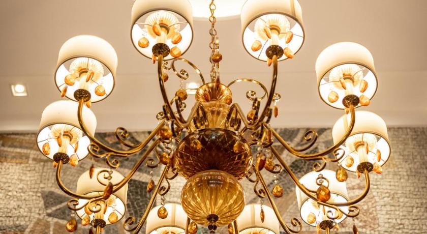 Hotel Royal Inn photo