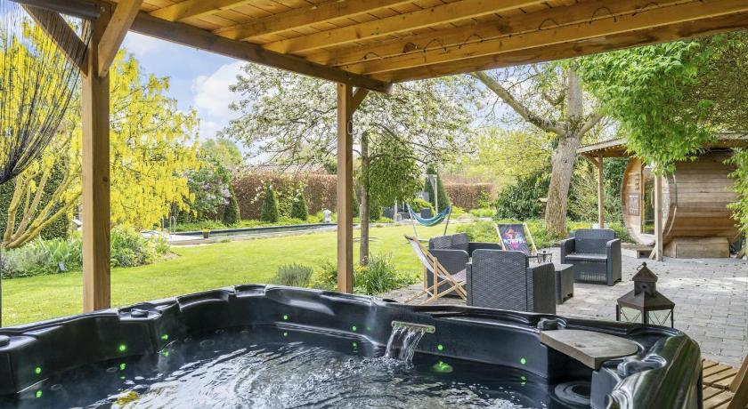 Maas&amp;Mechelen B&amp;B Massage &amp; Wellness — Hotel in Maasmechelen