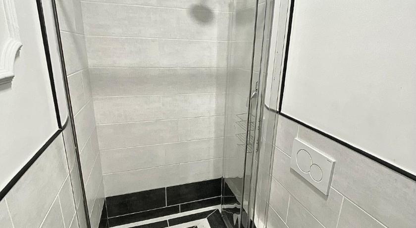 Image of Deluxe Double Room 8
