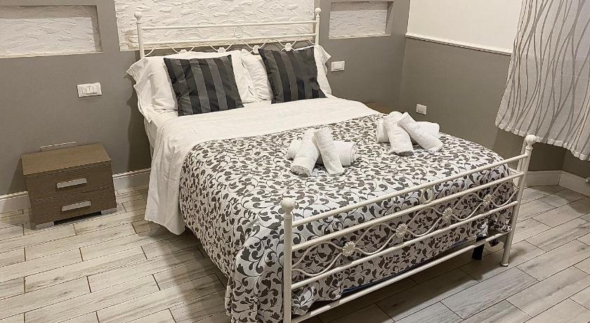 Image of Deluxe Double Room 7