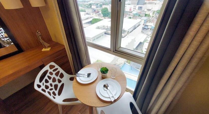Centrio Tower w/ Netflix + WiFi - image 23