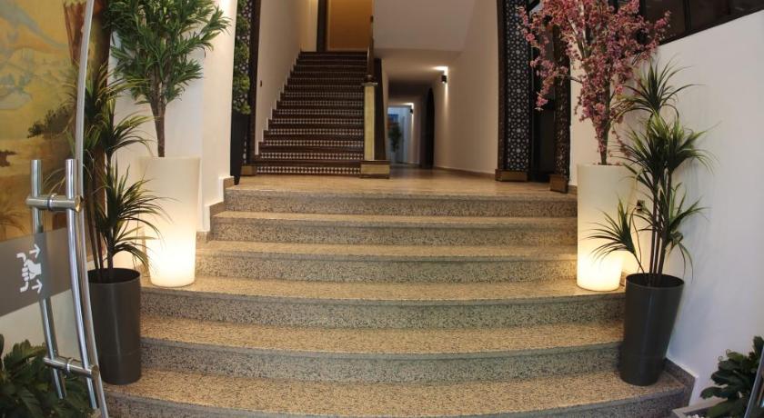 Hotel Des Lilas photo