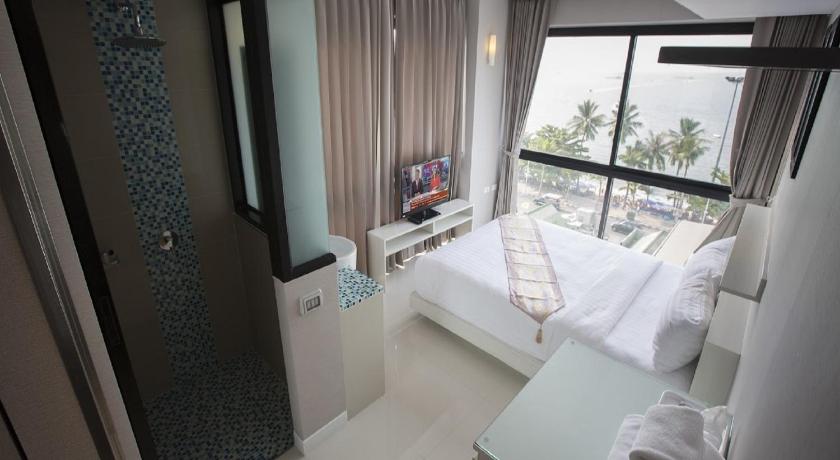 Image of Standard Sea View 6