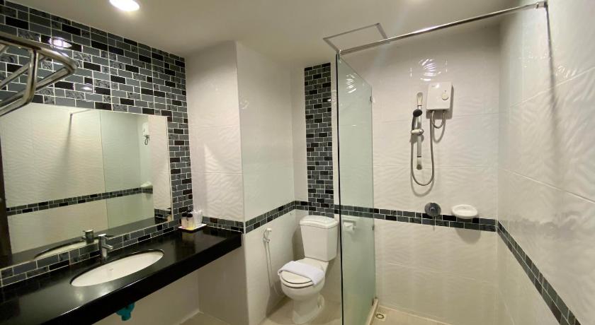 Image of Superior Triple Room 2
