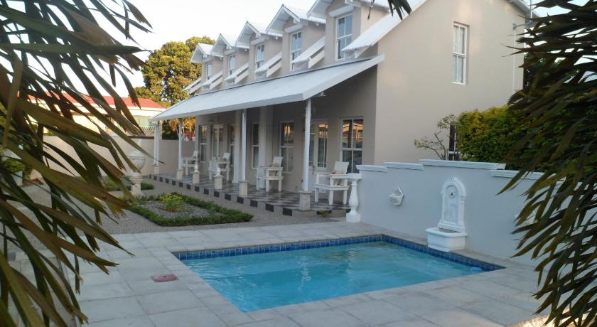 Kastelein Guesthouse — Hotel in Pongola
