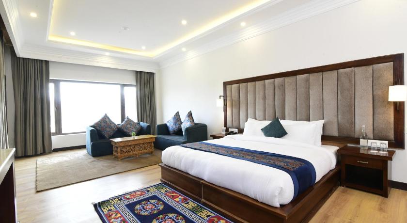 Hotel Barath Ladakh - image 2